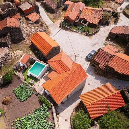 Dom wakacyjny Bezerreiracomvida-o Refugio Do Monte