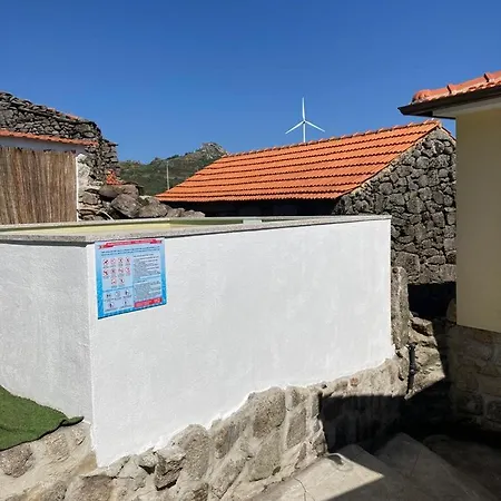 Bezerreiracomvida-o Refugio Do Monte Holiday home