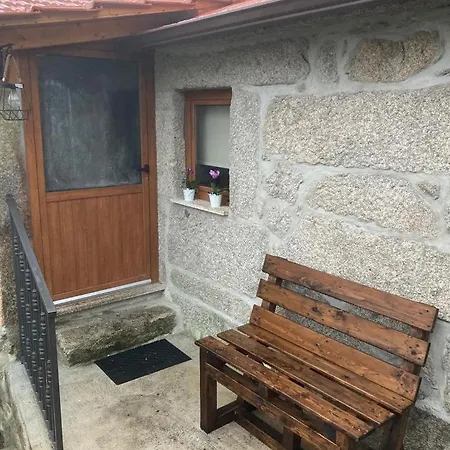 Dom wakacyjny Bezerreiracomvida-o Refugio Do Monte *