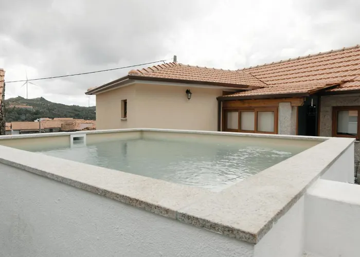 Bezerreiracomvida-o Refugio Do Monte Nyaraló Bezerreira